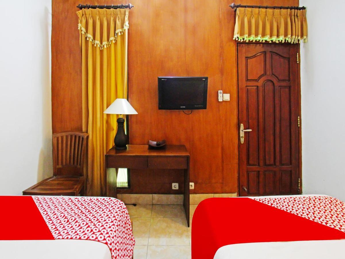 Oyo 91564 Ayodya Guest House 마타람 외부 사진